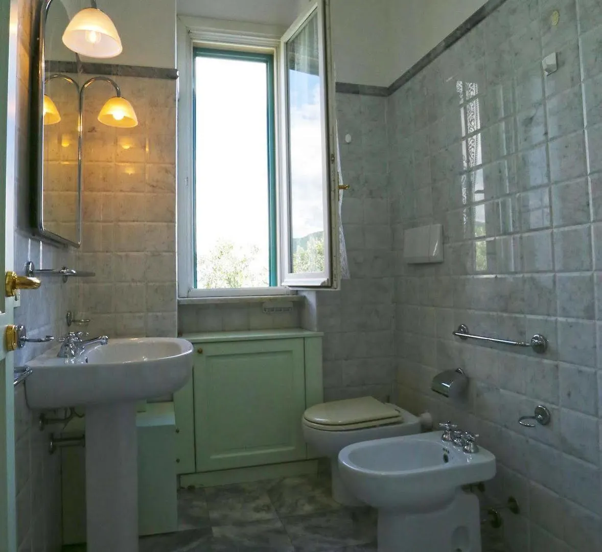 Flexyrent Rapallo Saltincielo Hotel 0*,  Italy